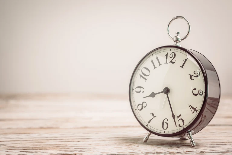 Uhr